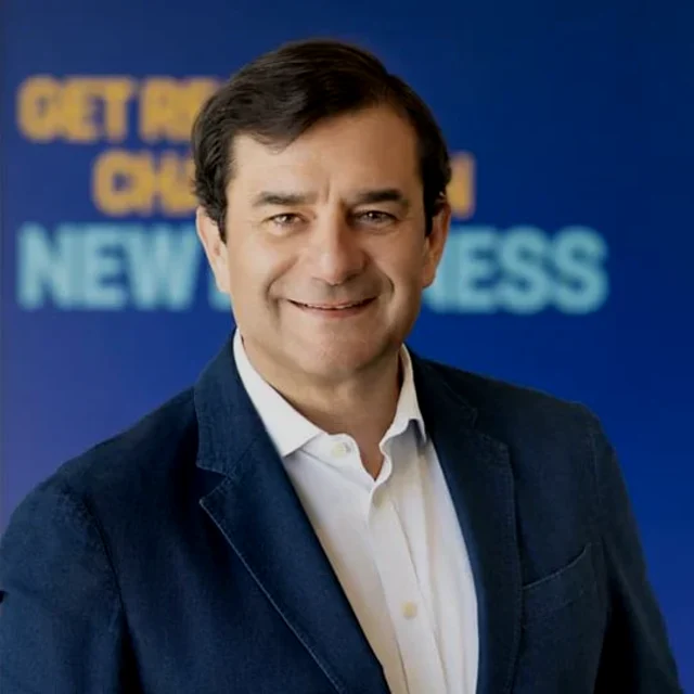 César Cernuda